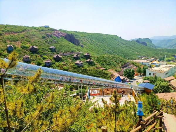 富豪配资 河北张家口一景区观光魔毯项目发生事故 景区回应：该项目已停运