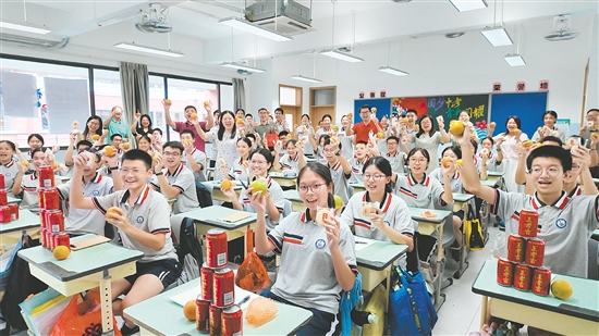 天弘优配 中考启幕，近5.3万学子逐梦！