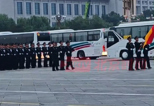 大资本 看阅兵｜受阅方阵在进行最后的精细化演练